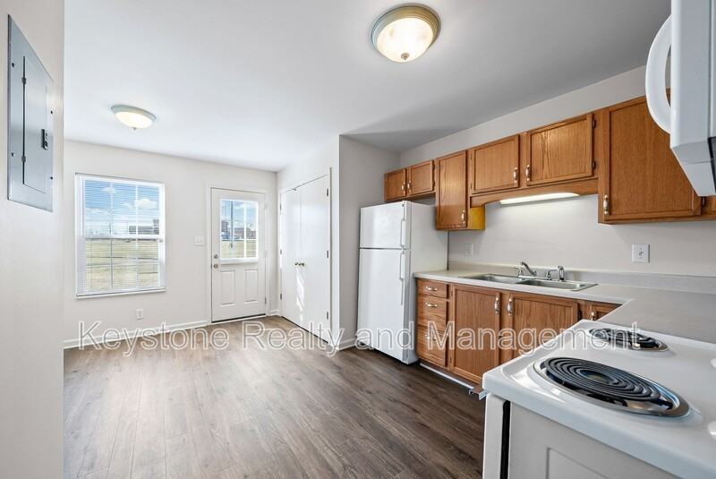 3312 Royster Ln #B - Photo 4 of 16