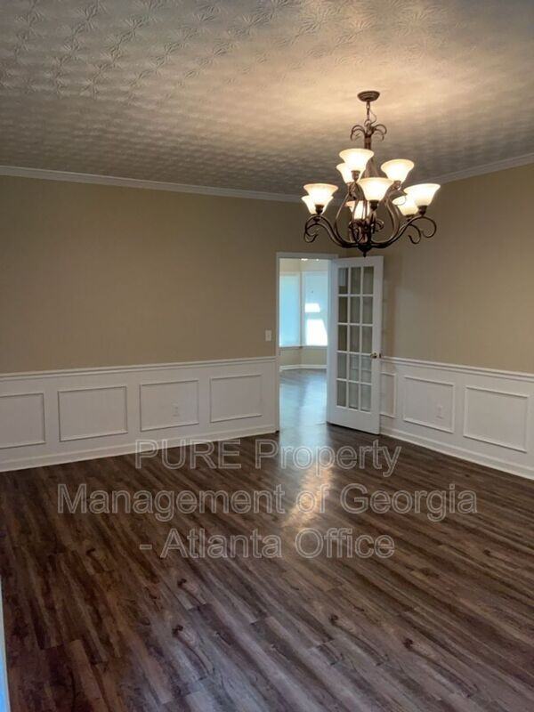 3213 Southridge - Photo 7 of 32