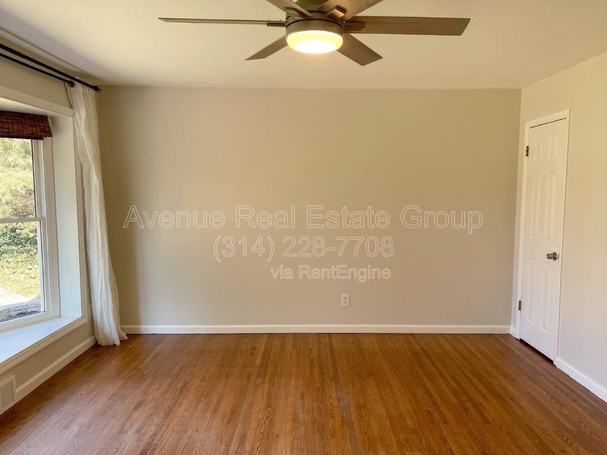 9854 Las Vegas Dr - Photo 4 of 10