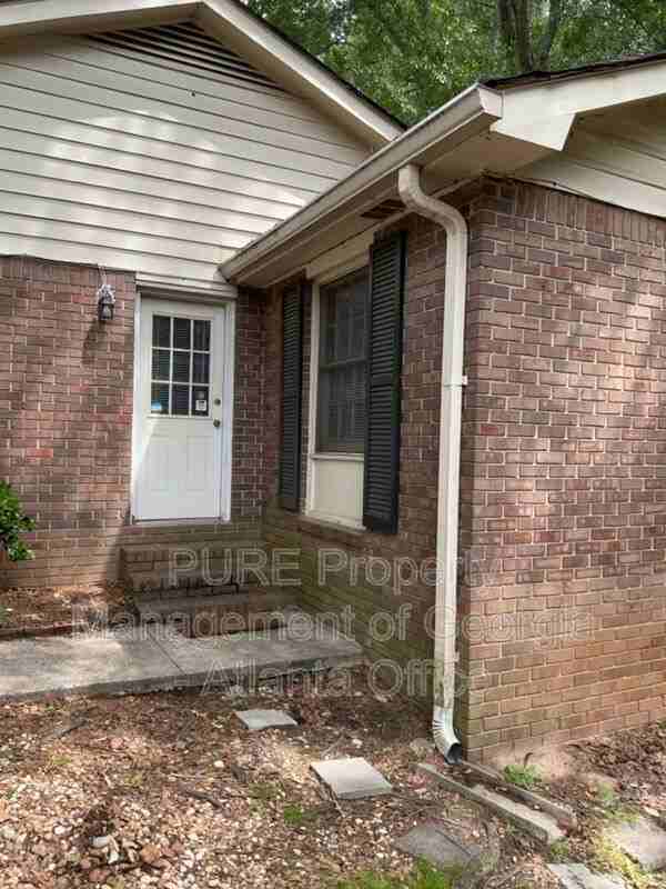 771 Wilson Cir Sw - Photo 3 of 21