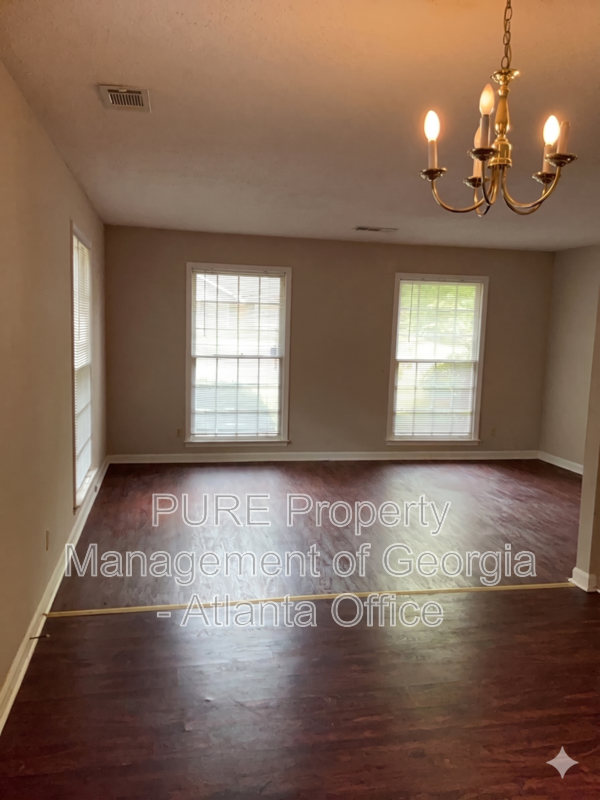 771 Wilson Cir Sw - Photo 5 of 21