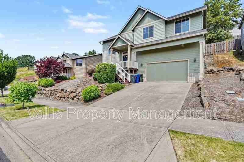 2495 Benjamin Ave Nw - Photo 3 of 43
