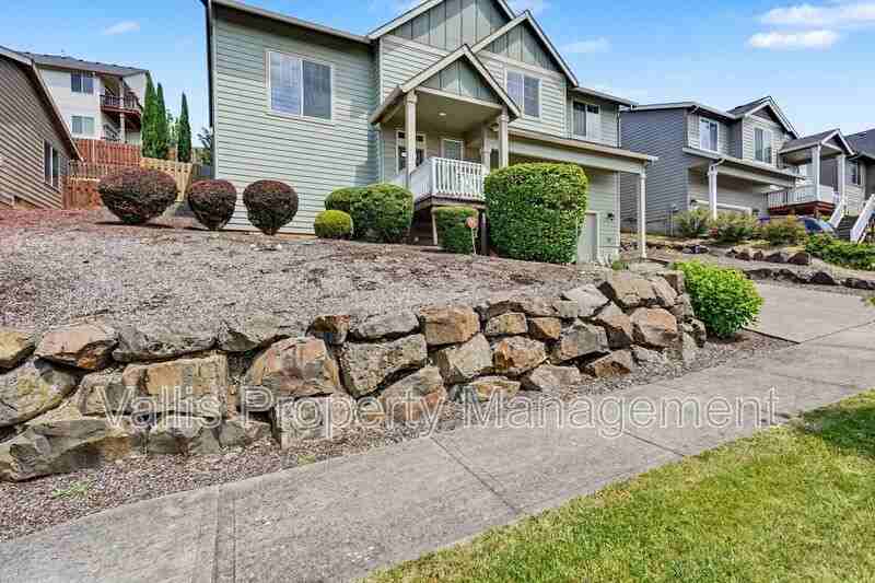 2495 Benjamin Ave Nw - Photo 4 of 43