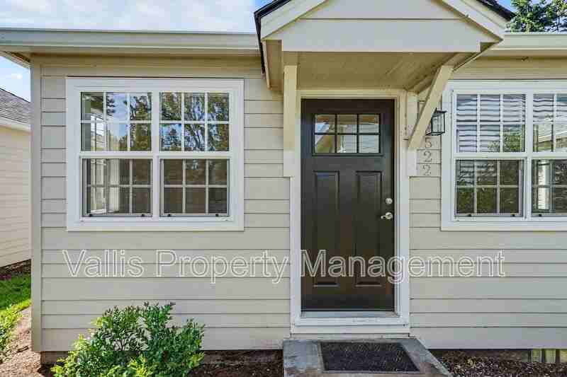 522 19th St Ne - Photo 3 of 16