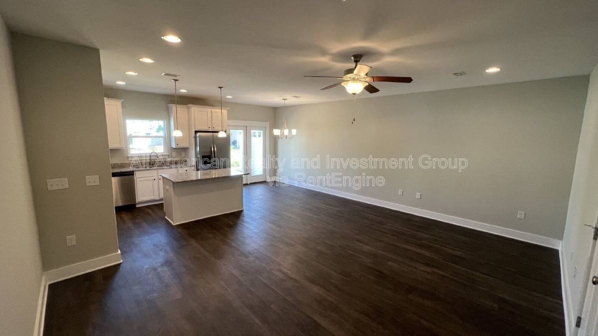 400 Mattie M Kelly Blvd - Photo 6 of 10
