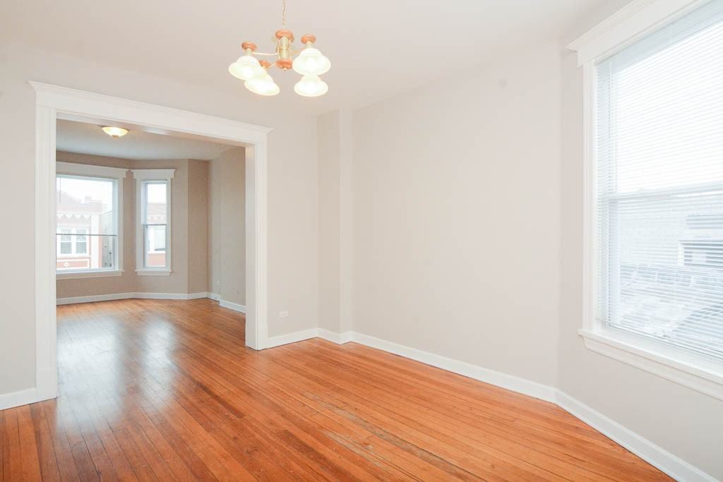 2143 W Chicago Ave #3 - Photo 5 of 21