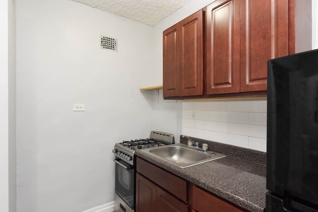 4735 N Beacon St #214 - Photo 3 of 18