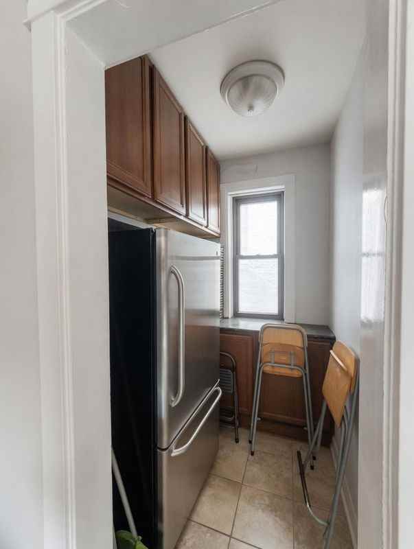 3117 N Orchard St - Photo 5 of 10