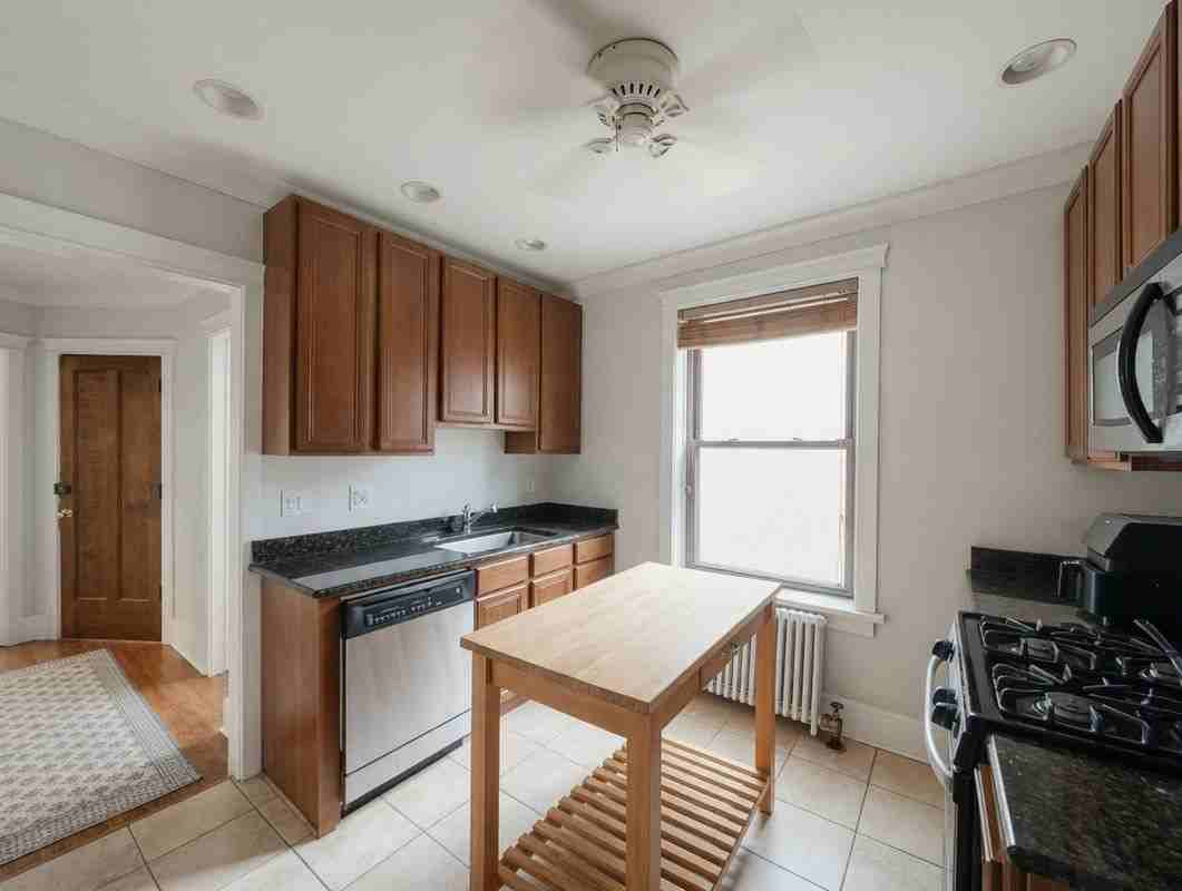 3117 N Orchard St - Photo 6 of 10