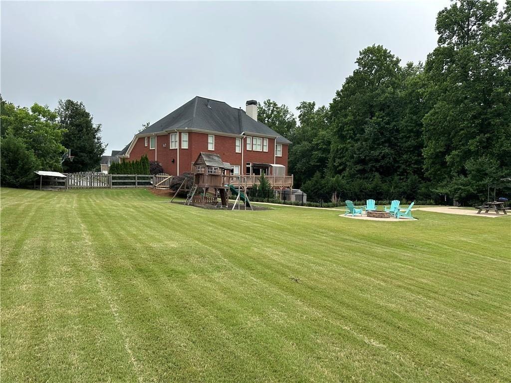 2852 Summer Branch Ln - Photo 4 of 50