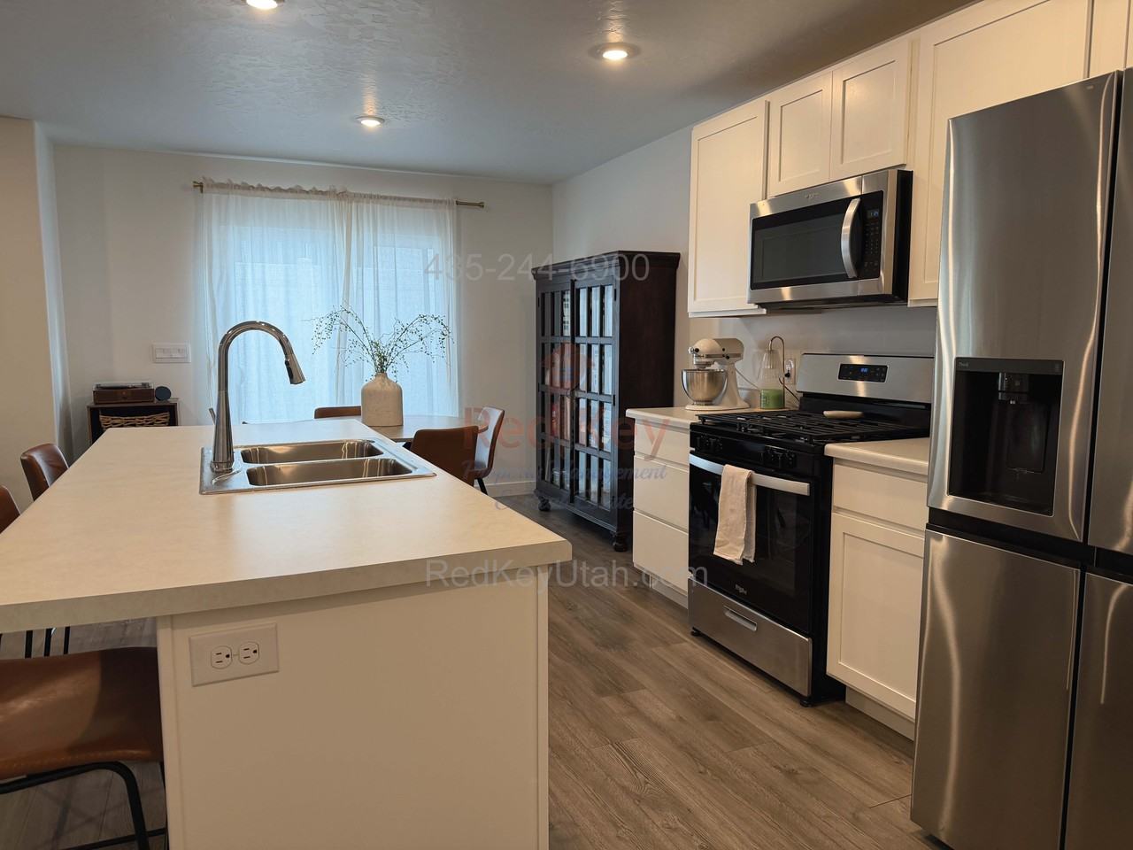 1908 N Patchwork Ave - Photo 5 of 25