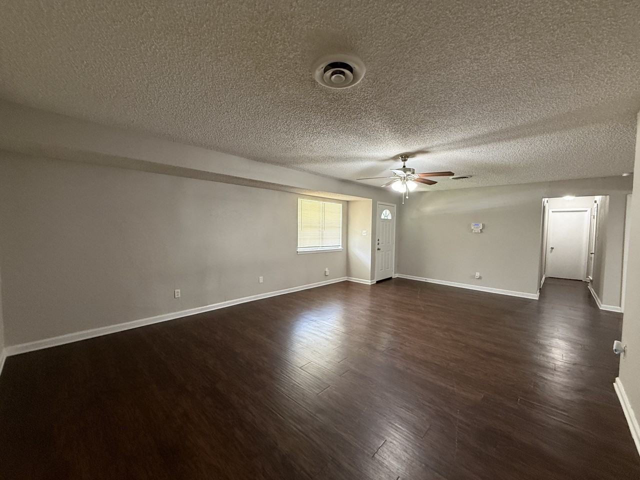 3512 Bahamas Dr - Photo 5 of 20