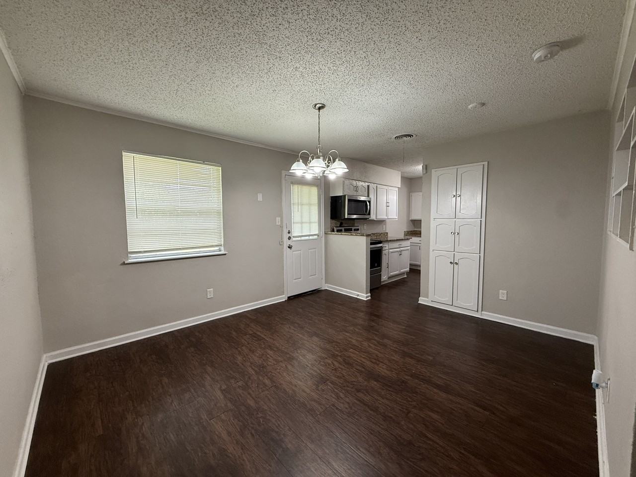 3512 Bahamas Dr - Photo 7 of 20