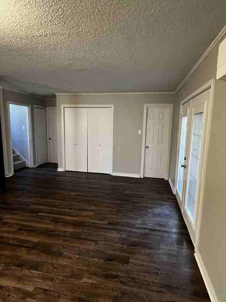 8803 Patricia Lynn Ln - Photo 7 of 27