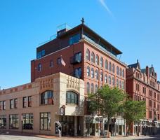 featured image of 547 Congress St
