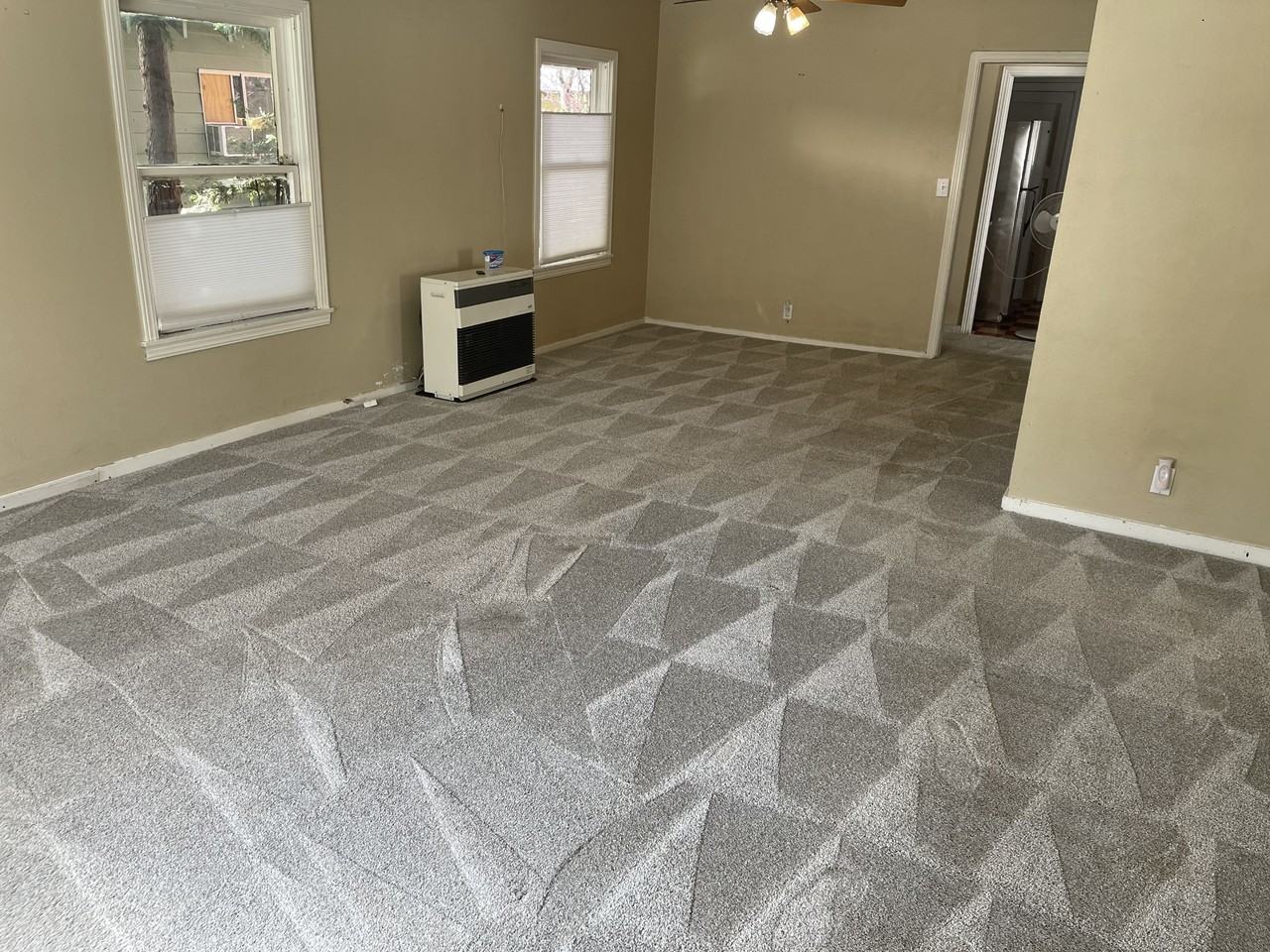 5319 Dunsmuir Ave - Photo 2 of 9