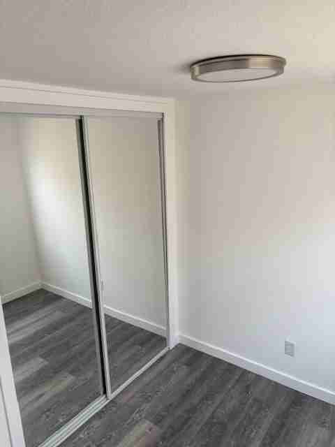 805 E Live Oak St - Photo 7 of 11