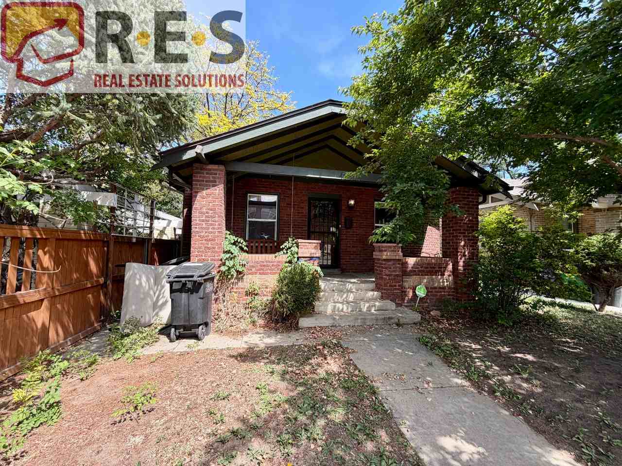 1146 Jackson St - Photo 2 of 18