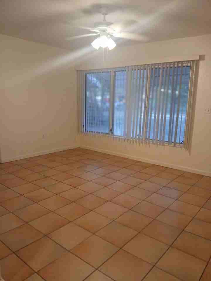 5410 70th Way N - Photo 6 of 36