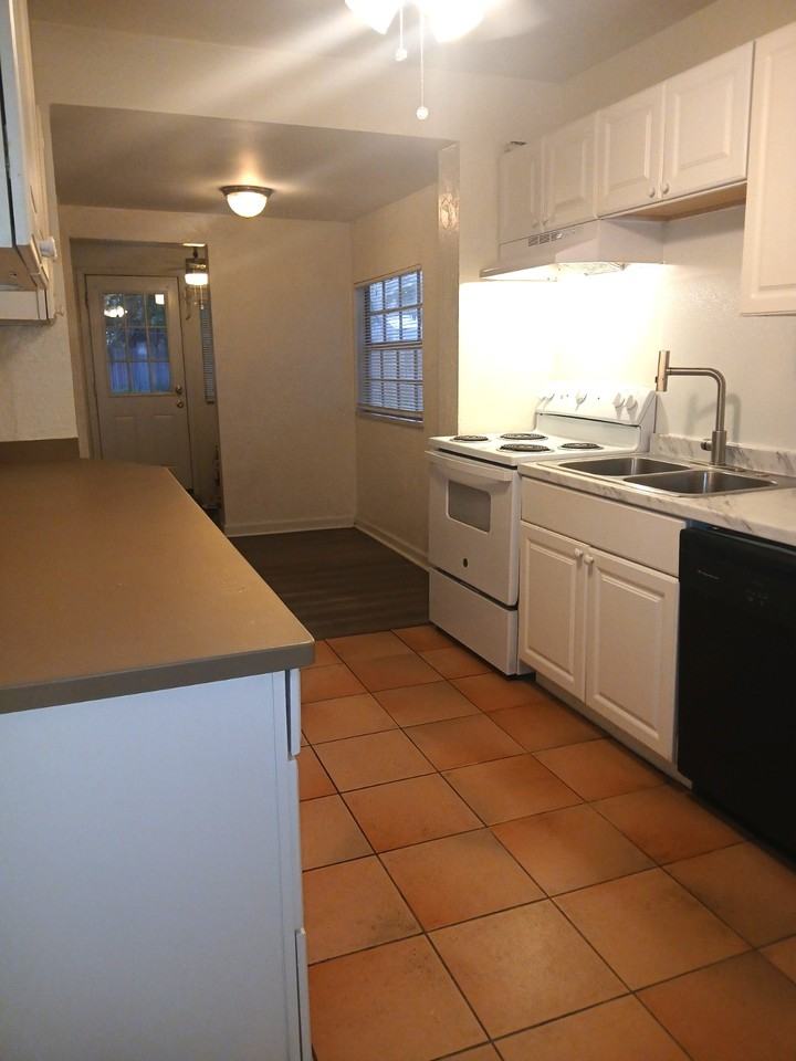 5410 70th Way N - Photo 7 of 25