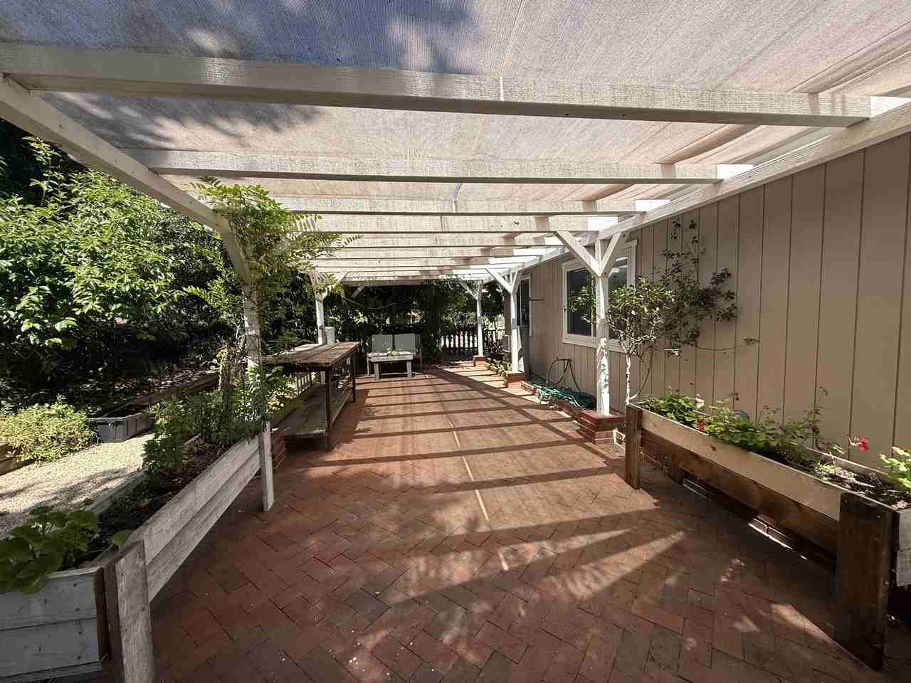 1695 Overdel Ln - Photo 2 of 30