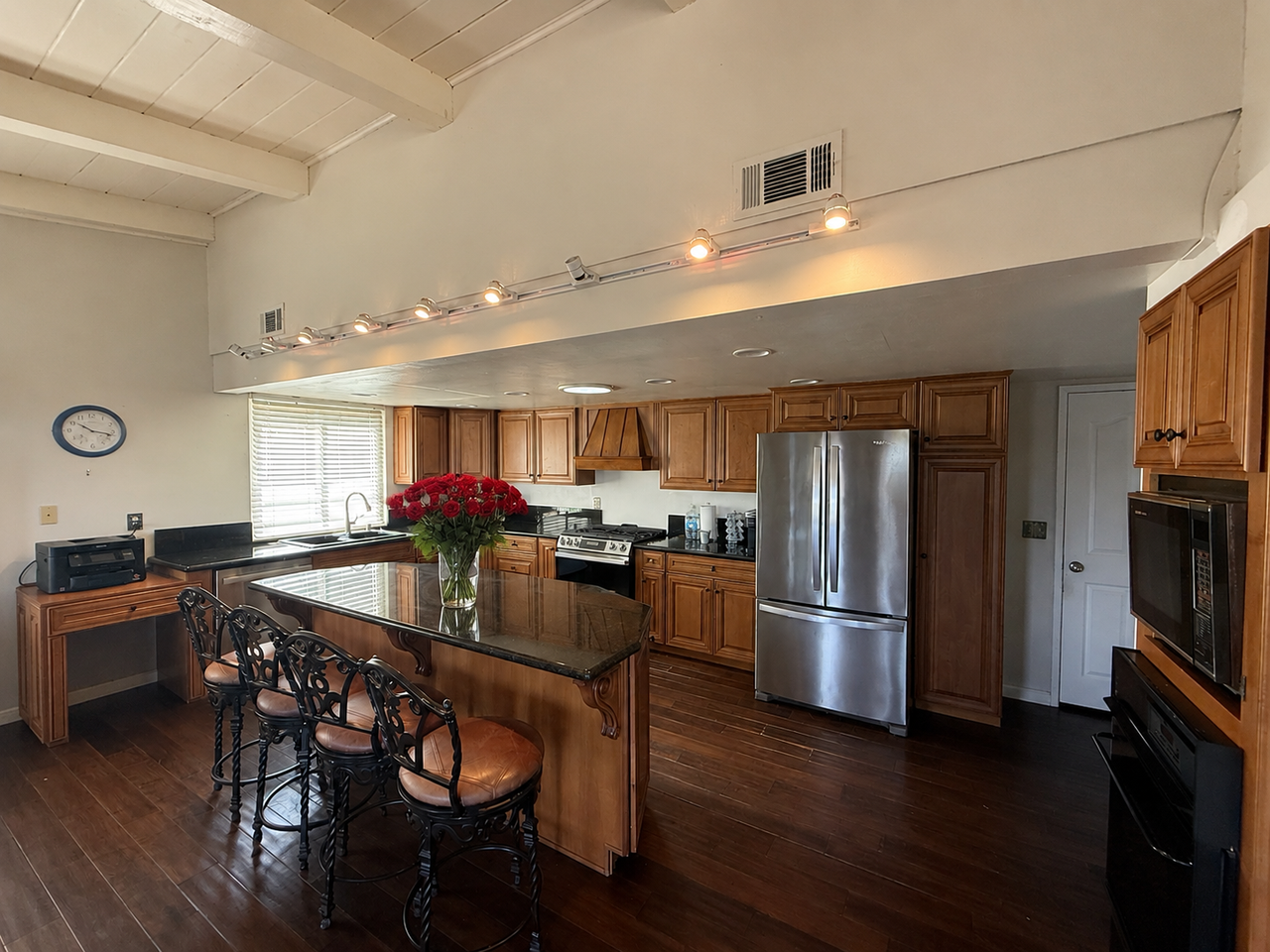 1695 Overdel Ln - Photo 6 of 18