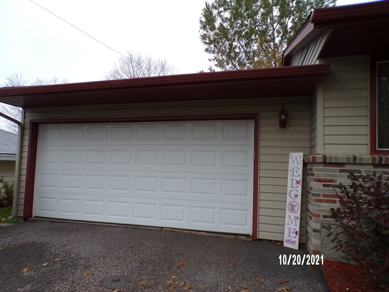 1701 Dodge Ave - Photo 2 of 20