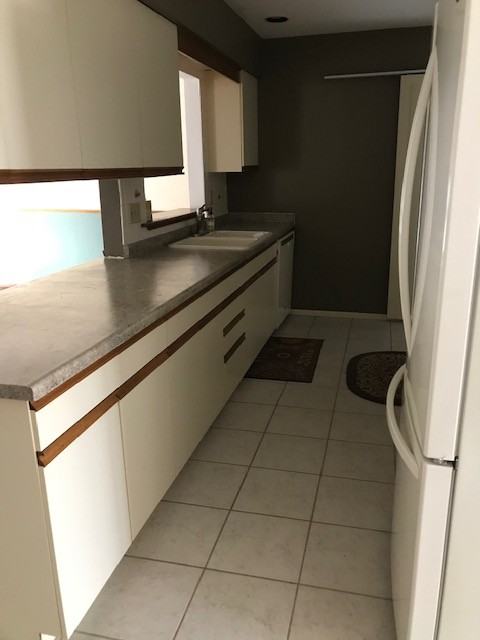 1701 Dodge Ave - Photo 4 of 20