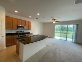6824 Holly Heath Dr - Photo 2 of 21