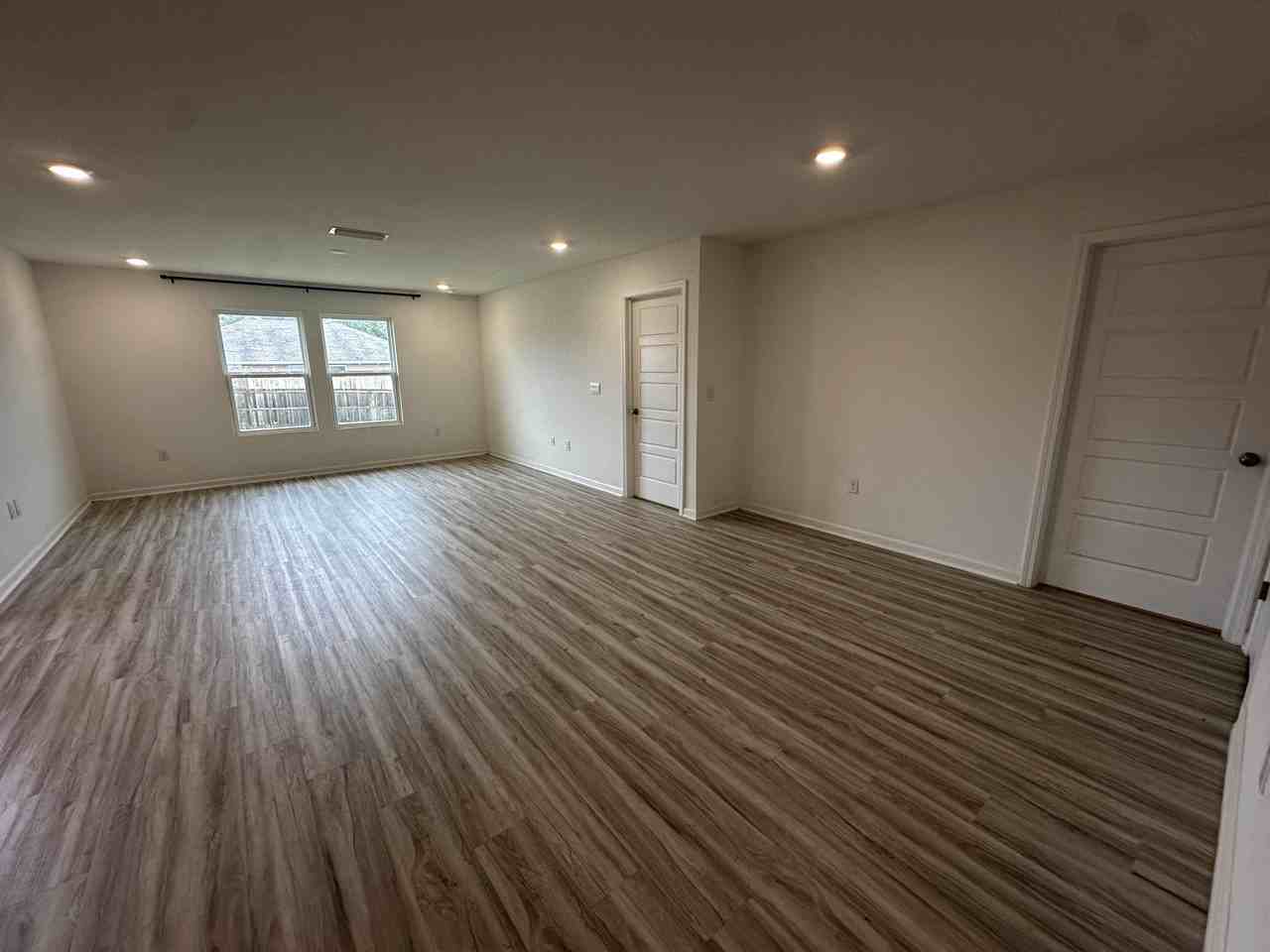 13515 Paris Cir - Photo 3 of 13