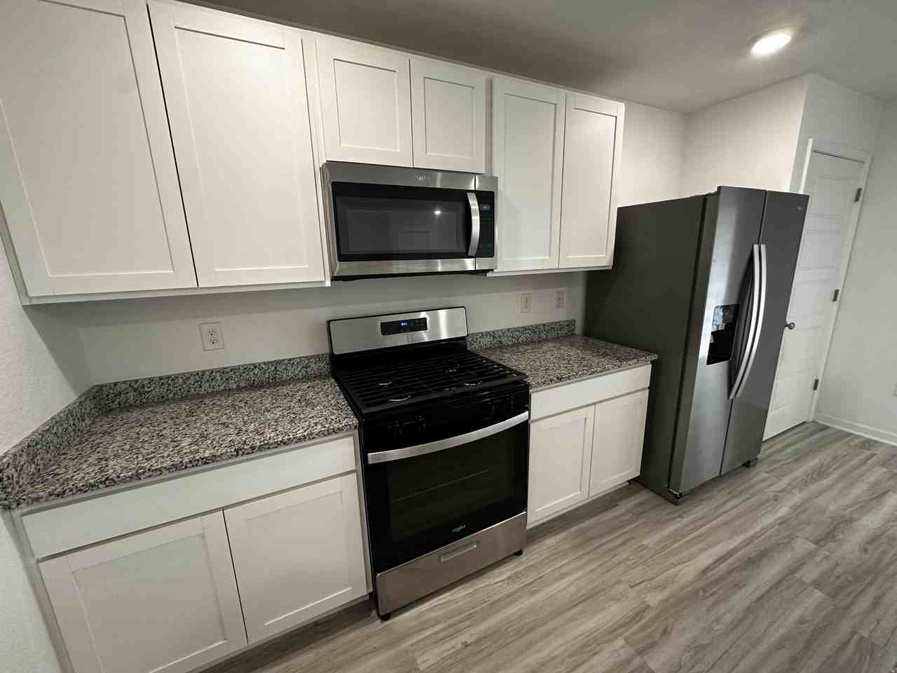 13515 Paris Cir - Photo 4 of 13