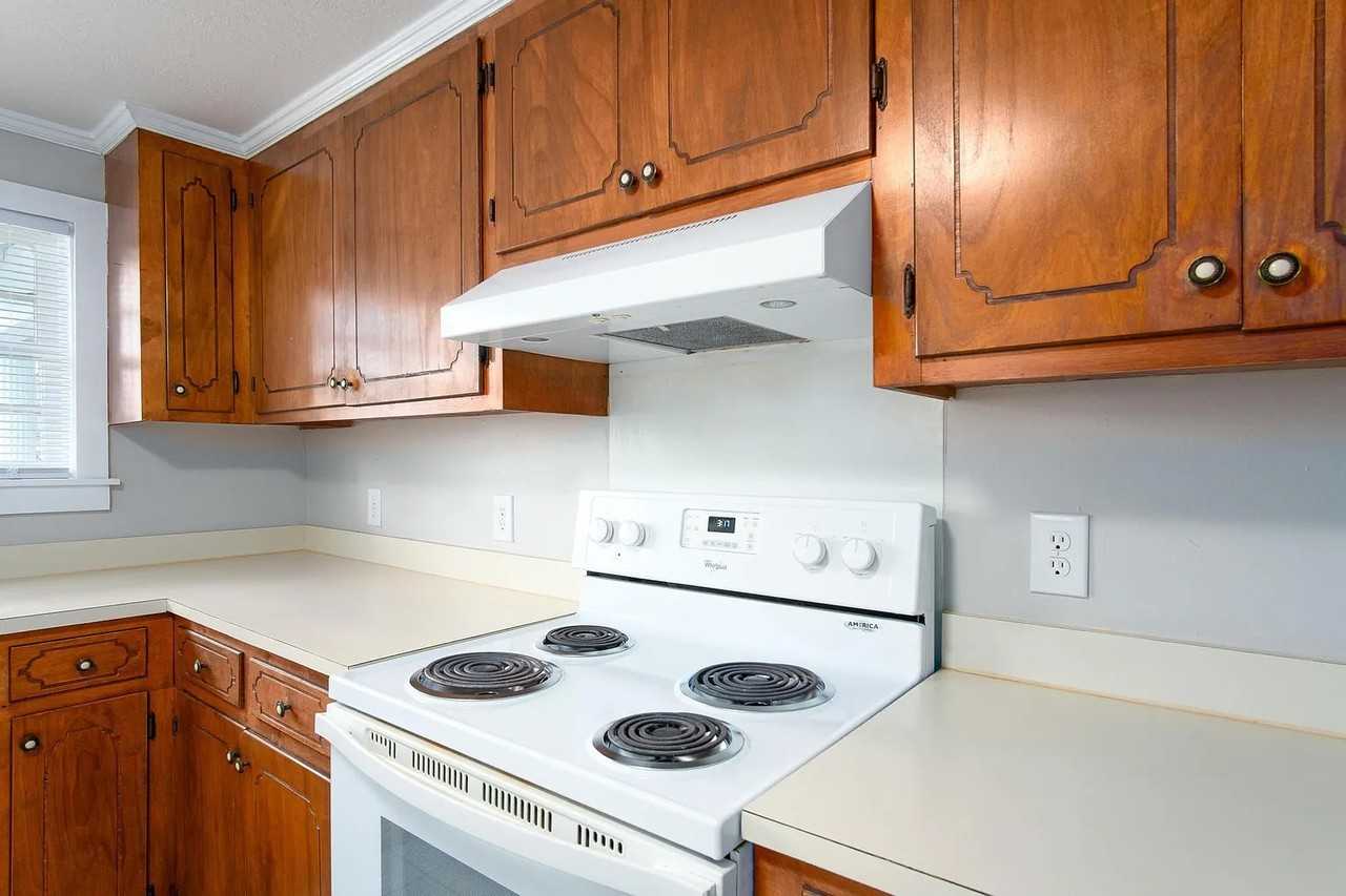 141 W Ninth Ave - Photo 5 of 11