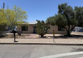 featured image of 426 S Stratford Dr