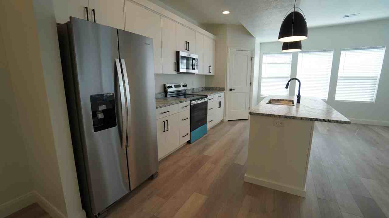2925 S Highwayste #12 - Photo 4 of 23