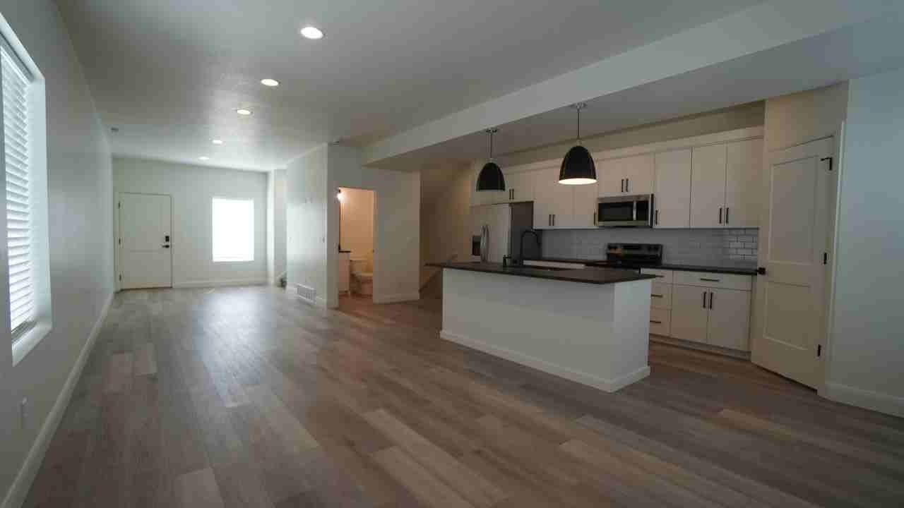 2925 S Highwayste #15 - Photo 3 of 22