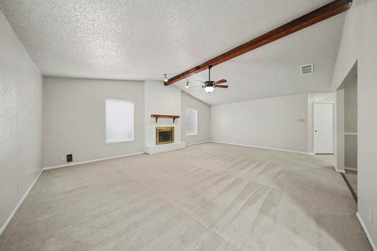 4716 Glass Mountain Dr - Photo 6 of 24