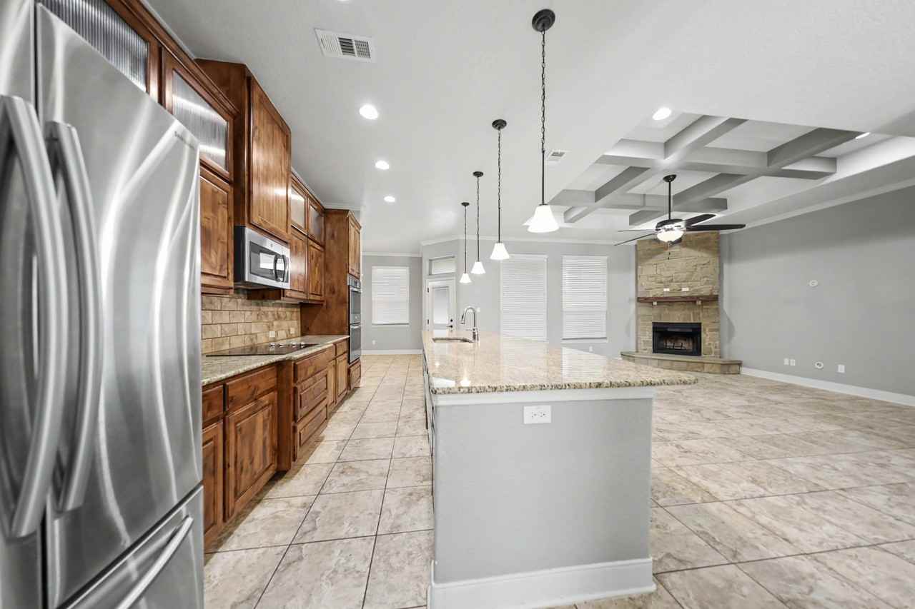 2515 Alpine Fir Dr - Photo 4 of 32