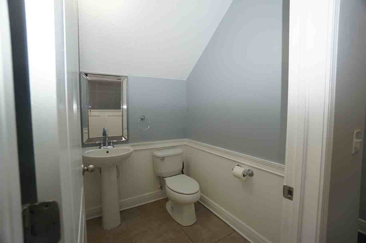 7303 S Shamrock Rd - Photo 4 of 34