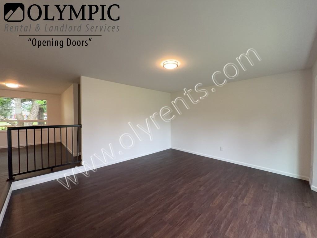 5207 65th Ave Se - Photo 5 of 23