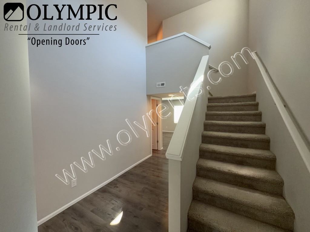 2832 Mahogany St Ne - Photo 4 of 30