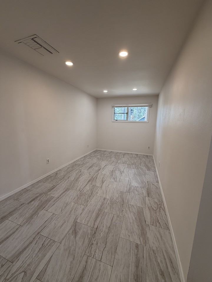 54045 Pine Crest Ave #NA - Photo 6 of 15