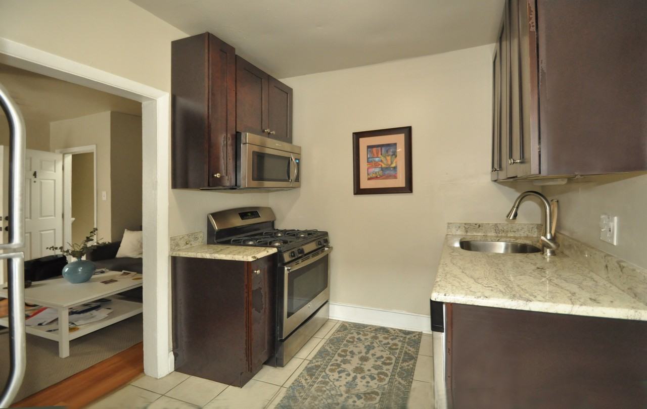 1863 N Clarkson St #4 - Photo 2 of 17