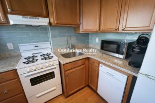 1054 Cambridge St #2T - Photo 1 of 1