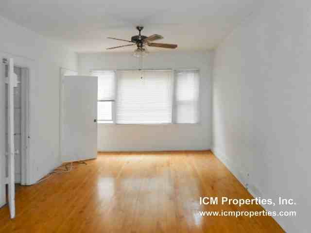 2730 N Wayne Ave #2730CH2 - Photo 7 of 10