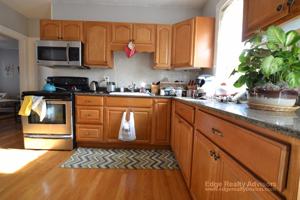 featured image of 437 Washington St #1