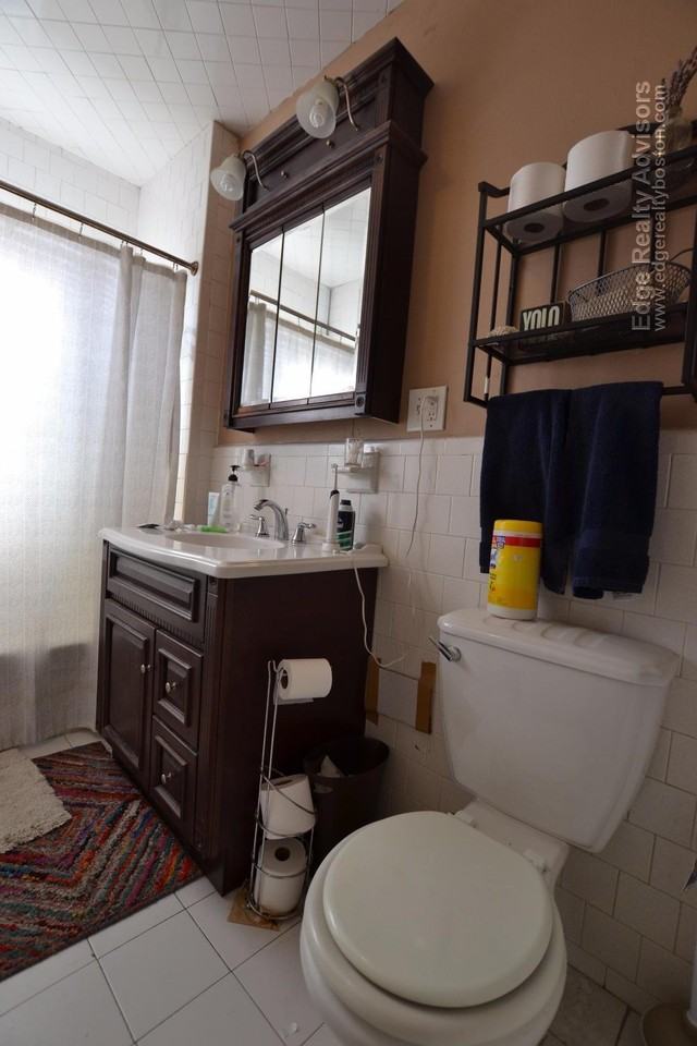 437 Washington St #1 - Photo 6 of 11