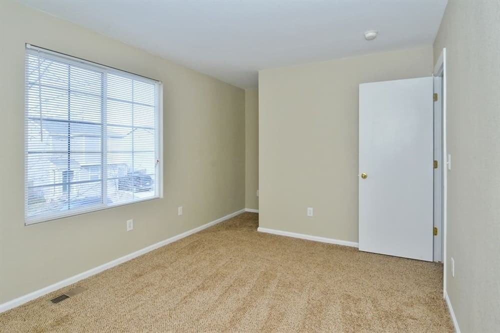 10101 Glencoe Ct #NA - Photo 3 of 11