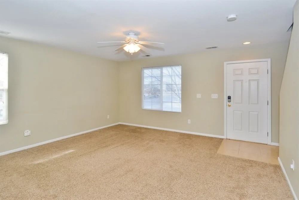 10101 Glencoe Ct #NA - Photo 4 of 11