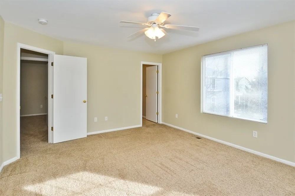 10101 Glencoe Ct #NA - Photo 6 of 11