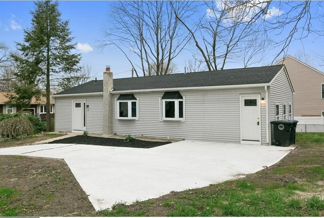 17 Wright Ave #NA - Photo 7 of 14